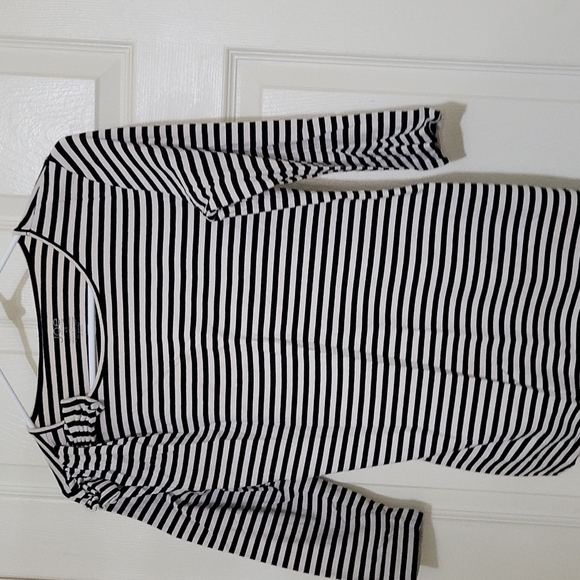 Striped T-shirt  / Top - Picture 3 of 4